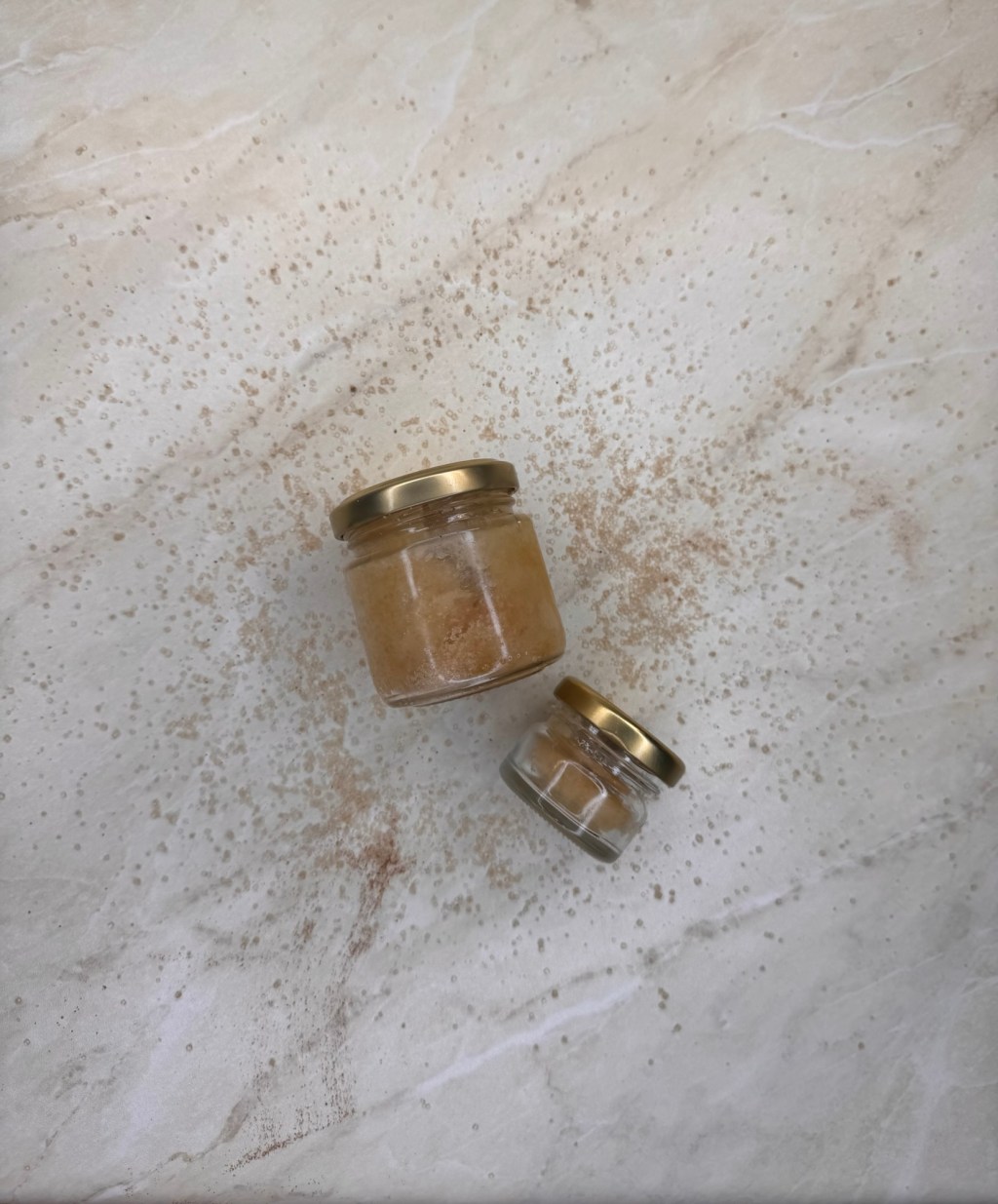 Glow Naturally with a DIY Coconut Oil, Honey, and Brown Sugar Scrub for Smooth, Radiant&nbsp;Skin