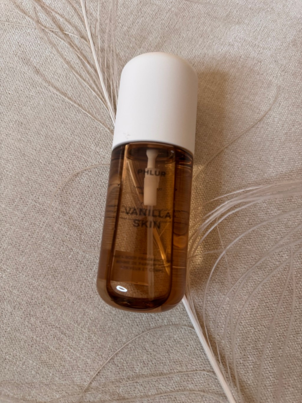 Phlur Vanilla Skin Hair & Body Mist Review: The Seductive Vanilla You’ve Been&nbsp;Craving